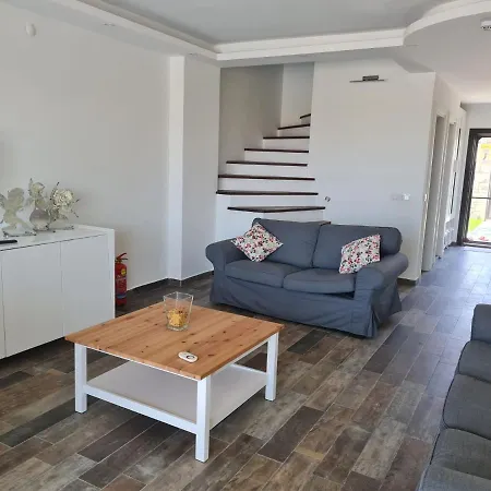 Villa De-lale Cesme