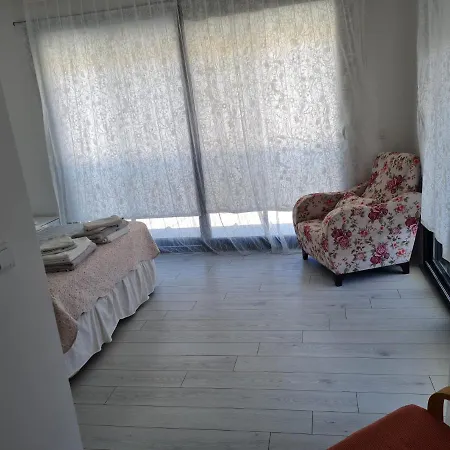 De-lale Villa *