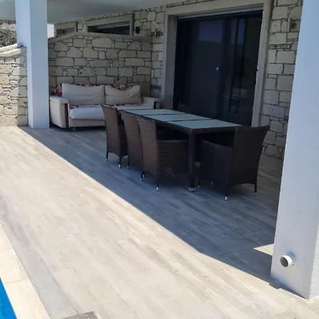 De-lale Villa