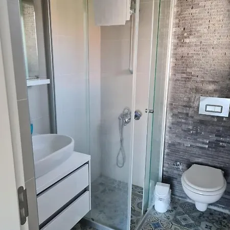 Villa De-lale Cesme